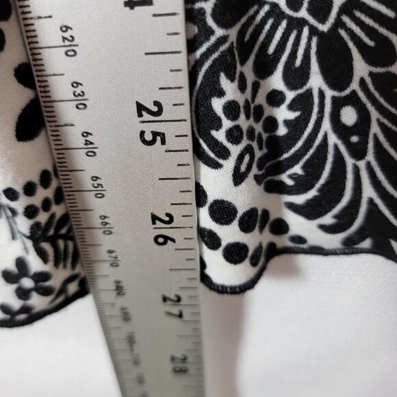 CATO Womens Tunic Top Lace Accented Bell Sleeves Size18/20W Black & White Y2K - Picture 9 of 13